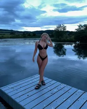 Shannoncrombiee OnlyFans Leaked Free Thumbnail Picture - #cQxKZ4rTAs