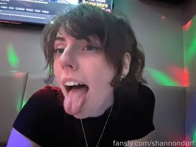 Shannondorf OnlyFans Leaked Free Thumbnail Picture - #4FYSXXXlQc