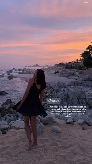 Shanti Tan OnlyFans Leaked Free Thumbnail Picture - #3RajMy7LaK