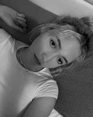 Shardai Tunbridge OnlyFans Leaked Free Thumbnail Picture - #1piN6r11U4