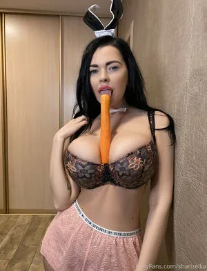 Sharizelka OnlyFans Leaked Free Thumbnail Picture - #0TIKw9iC9y