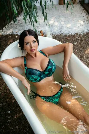 Sharizelka OnlyFans Leaked Free Thumbnail Picture - #PaHgeYqPyS