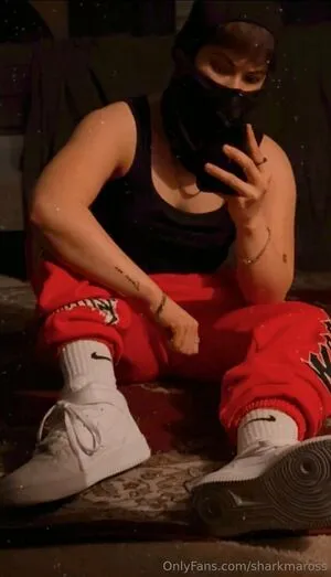 Sharkmaross OnlyFans Leaked Free Thumbnail Picture - #4iGrffpyrD