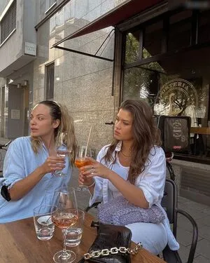 Sharon Berlinghoff OnlyFans Leaked Free Thumbnail Picture - #V6P8P4vHM1