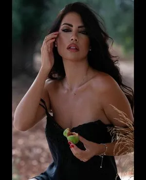 Sharon De Luca OnlyFans Leaked Free Thumbnail Picture - #AgYQqaEiek