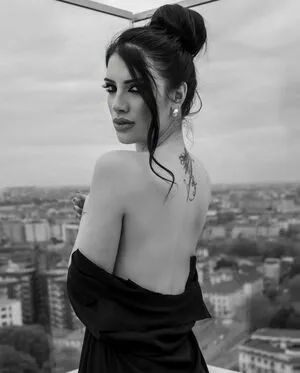 Sharon De Luca OnlyFans Leaked Free Thumbnail Picture - #dfmTju2xag