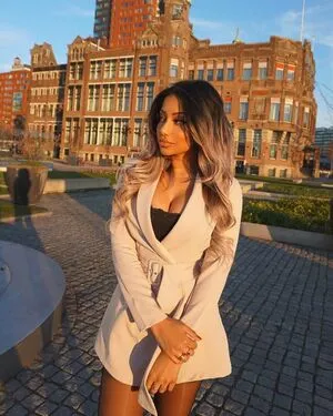 Shaweena OnlyFans Leaked Free Thumbnail Picture - #gdzkNfAIs5