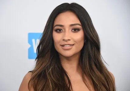 Shay Mitchell OnlyFans Leaked Free Thumbnail Picture - #1V6jFrHETm