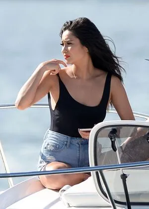 Shay Mitchell OnlyFans Leaked Free Thumbnail Picture - #5kOdCsxH54