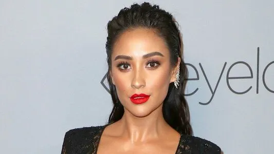 Shay Mitchell OnlyFans Leaked Free Thumbnail Picture - #6q84slmeZq