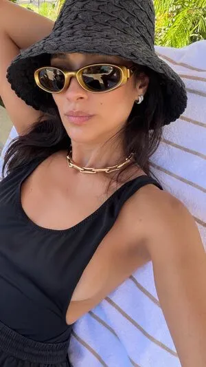 Shay Mitchell OnlyFans Leaked Free Thumbnail Picture - #8SLbDwQE84