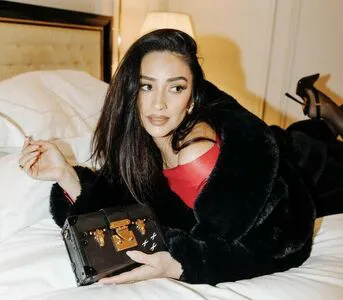 Shay Mitchell OnlyFans Leaked Free Thumbnail Picture - #8y6G8mNsQ5