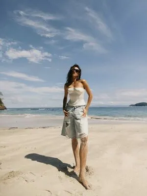 Shay Mitchell OnlyFans Leaked Free Thumbnail Picture - #I5Lu17LUPN