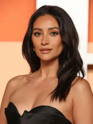 Shay Mitchell OnlyFans Leaked Free Thumbnail Picture - #JCMAYrLb9Q
