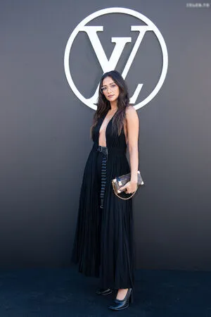 Shay Mitchell OnlyFans Leaked Free Thumbnail Picture - #PwghsZgLGx