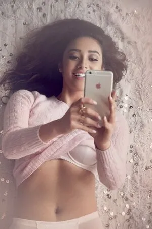 Shay Mitchell OnlyFans Leaked Free Thumbnail Picture - #W8QHgfAsiQ