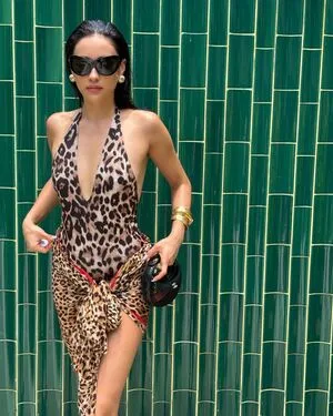 Shay Mitchell OnlyFans Leaked Free Thumbnail Picture - #YijemX7Kl4