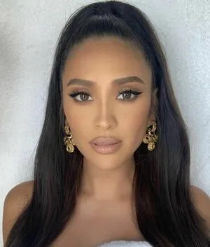 Shay Mitchell OnlyFans Leaked Free Thumbnail Picture - #ZxpcwLAS4I