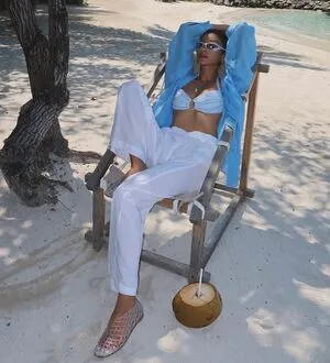 Shay Mitchell OnlyFans Leaked Free Thumbnail Picture - #g37VlimamO