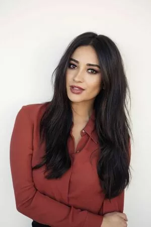 Shay Mitchell OnlyFans Leaked Free Thumbnail Picture - #hGiOasRrrc