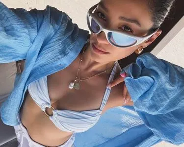 Shay Mitchell OnlyFans Leaked Free Thumbnail Picture - #j7xCUPtyjf