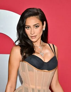 Shay Mitchell OnlyFans Leaked Free Thumbnail Picture - #lvq3j9rt4k