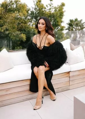 Shay Mitchell OnlyFans Leaked Free Thumbnail Picture - #pnuy2ZqKKi