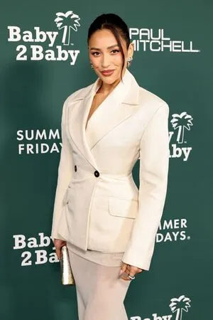 Shay Mitchell OnlyFans Leaked Free Thumbnail Picture - #xXbdl8wIHs