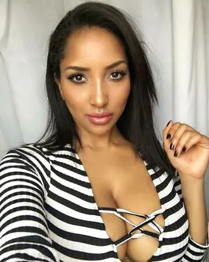 Shayliving OnlyFans Leaked Free Thumbnail Picture - #BZhiELjqZ7