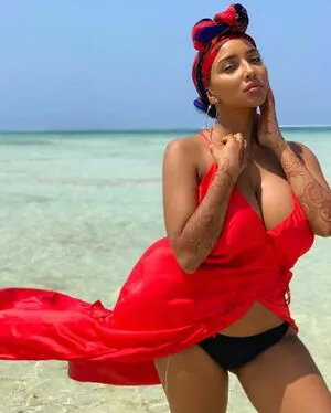 Shayliving OnlyFans Leaked Free Thumbnail Picture - #aoIBIKriom