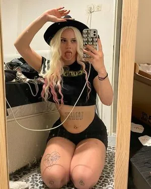 Shebulkk OnlyFans Leaked Free Thumbnail Picture - #MCNvxReROC