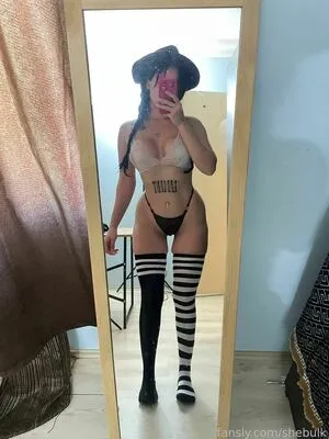 Shebulkk OnlyFans Leaked Free Thumbnail Picture - #fv2Dwzq9r6