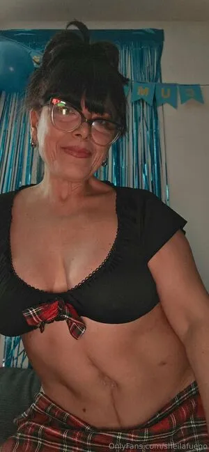 Sheilafuego OnlyFans Leaked Free Thumbnail Picture - #13AdRSGcDz