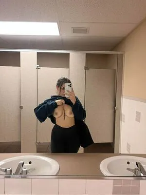 Sheisbusty OnlyFans Leaked Free Thumbnail Picture - #5WkCIz1Rds