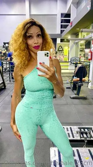 Shemale 23cm OnlyFans Leaked Free Thumbnail Picture - #uDW550uswE
