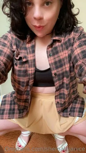 Shemalejanice OnlyFans Leaked Free Thumbnail Picture - #1Sqg3ECWYN