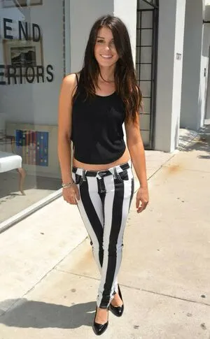 Shenae Grimes OnlyFans Leaked Free Thumbnail Picture - #jpaXO1LCMc