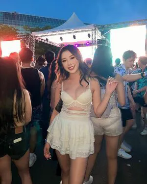 Shenna He OnlyFans Leaked Free Thumbnail Picture - #eVFMTalCHy