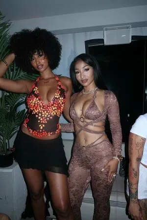 Shenseea OnlyFans Leaked Free Thumbnail Picture - #uU6e7fvKGw