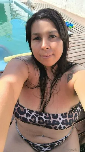 Sherlyn251525 OnlyFans Leaked Free Thumbnail Picture - #1O2GauHsHI