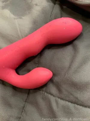 Shes A Wallflower OnlyFans Leaked Free Thumbnail Picture - #6xSwNccP1L