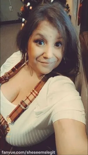 Sheseemslegit OnlyFans Leaked Free Thumbnail Picture - #rxcqoTG3d5