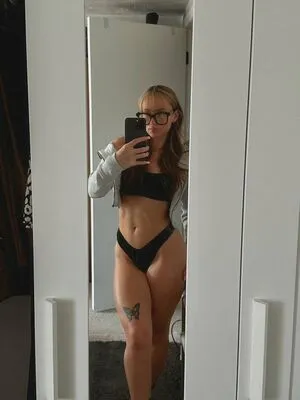 Shesmytranquility OnlyFans Leaked Free Thumbnail Picture - #b000MGcrSh