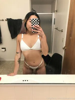 Shesthe49thstate OnlyFans Leaked Free Thumbnail Picture - #lONYIsLeoP