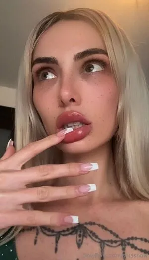 Shiasnow OnlyFans Leaked Free Thumbnail Picture - #E0QXGBUcHJ