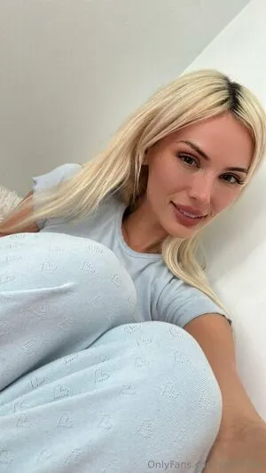 Shiasnow OnlyFans Leaked Free Thumbnail Picture - #c7mFh55SeH