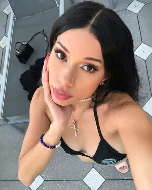 Shibuya Bambi Queenpuppy777 Alienrapperqueen Shibuyabambi OnlyFans Leaked Free Thumbnail Picture - #xMwG3aU5yi