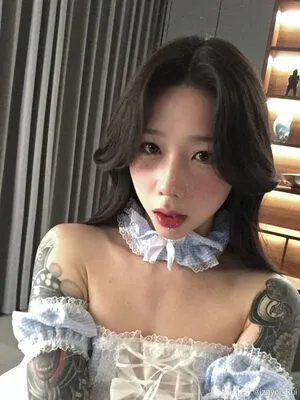 shiliuyelei OnlyFans Leaked Free Thumbnail Picture - #KgSsEk4oWT
