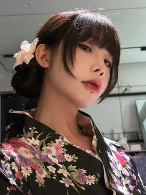 shiliuyelei OnlyFans Leaked Free Thumbnail Picture - #LMMUeBYMzE