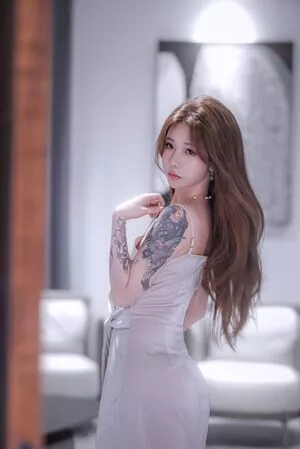 shiliuyelei OnlyFans Leaked Free Thumbnail Picture - #Q8fGEkBpGc